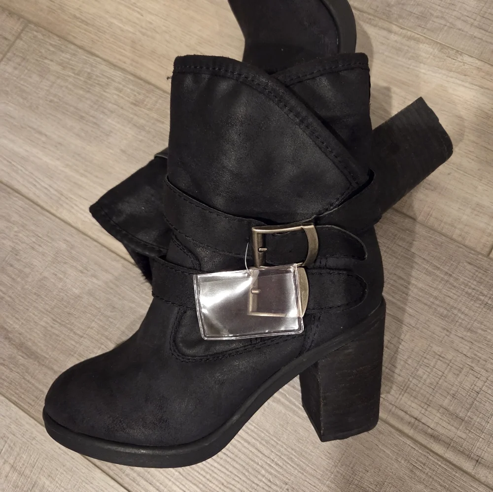 SM NEW YORK BLACK FAUX FUR BOOTIES SIZE 7 NEW